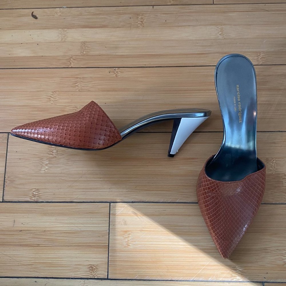 Narciso Rodriguez Athena Mid Heel Slide Mule 37